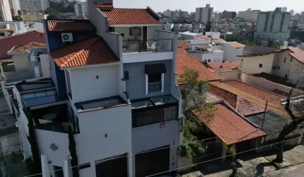 Sobrado lindo de 130m² na Avenida Dom Pedro II