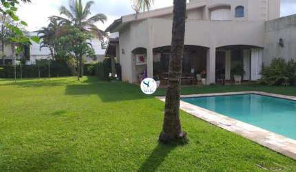 Vende-se casa no condomínio de Acapulco, localizado na cidade do Guarujá!