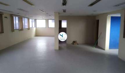 Vende-se Sala comercial com 152m² de área, no 6º andar!