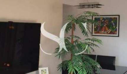 Vende-se apartamento decorado em Santos, no Bairro do Macuco