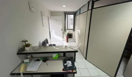 Vende-se sala comercial no bairro Vila Belmiro em Santos