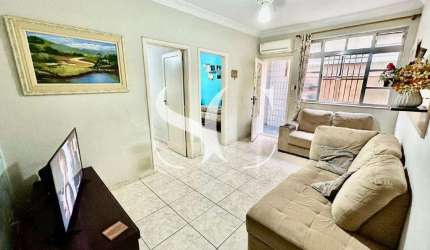 Vende-se apartamento térreo de 02 Dormitórios no bairro do Macuco em Santos