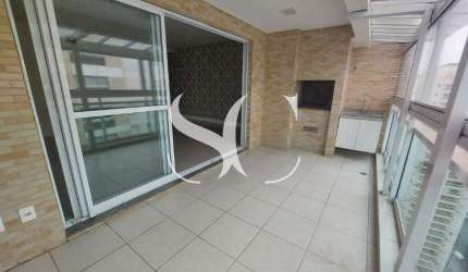 Vende-se cobertura duplex com 03 dormitórios sendo 03 suítes na Ponta da Praia em Santos