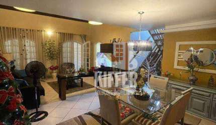 Casa com 5 quartos à venda, 240 m² por R$ 1.100.000 - Badu - Niterói/RJ