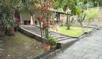 Chácara com 23.000m², Casa 4 Quartos (2 Suítes), Piscina e Renda com Aluguel – Piatininga/Jacaré