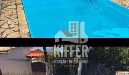Casa com Piscina à Venda em Jaconé – Conforto e Lazer Próximo à Praia