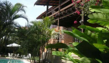 Kiffer Imóveis Vende: Mansão com Piscina, 3 Pavimentos e 2 Suítes – Alto Padrão com 2 Frentes!
