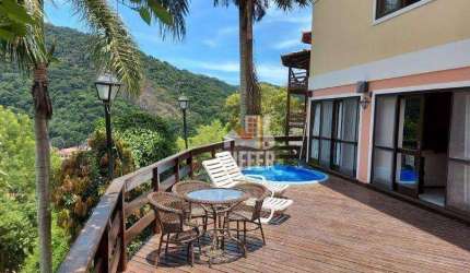 Casa de Luxo com 3 Andares, Lareira, Academia e Vista Privilegiada