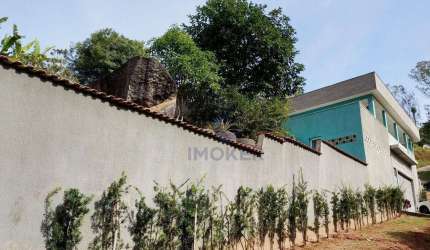 Chácara em Suzano/SP, 3 quartos (1 suíte); 6 vagas; 280 m²