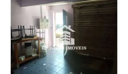 CASA COM 3 DORMITÓRIOS  NA CIDADE TIRADENTES E COM UM PONTO COMERCIAL