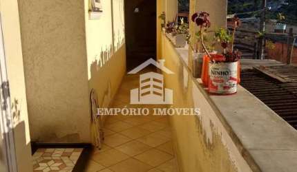 Vende- se  casa sobrado , triplex.  três casas no mesmo terreno.