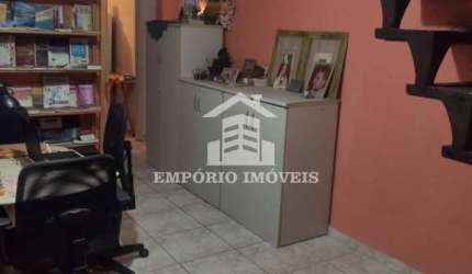 Casa Com Três Dormitórios em Preste Maia a Venda