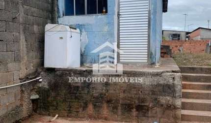 vende -se uma casa de três cômodos em Castro Alves por C$  150.000,00