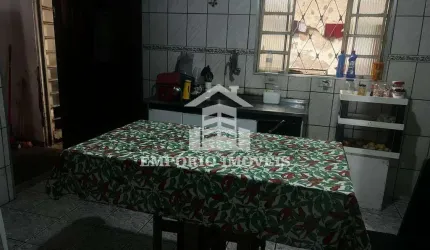 CASA COM TRÊS DORMITÓRIOS EM CIDADE TIRADENTES SETOR CASTRO ALVES