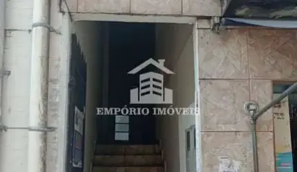 ALUGA-SE UM IMÓVEL PARA FINS COMERCIAL