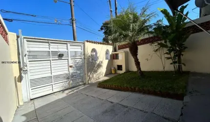Casa Térrea para Venda em Mogi das Cruzes, Conjunto Habitacional Antônio Bovolenta, 2 dormitórios, 2 banheiros, 2 vagas
