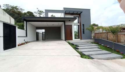 Casa Térrea para Venda em Mogi das Cruzes, Mogi Moderno, 3 dormitórios, 3 suítes, 4 banheiros, 4 vagas