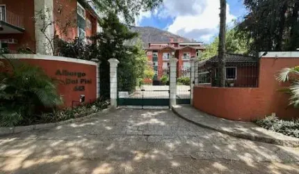 Cobertura duplex para venda em Condomínio mais charmoso de Itaipava