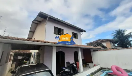 Sobrado à venda proximo da praia no centro de Bertiiga