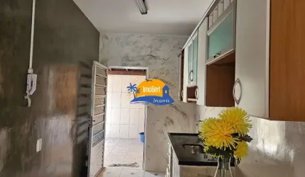 Oportunidade única: Casa térrea em villagio à venda em Bertioga-SP, Rio da Praia. 2 quartos, 1 suíte, 2 vagas. Apenas 300m da praia!