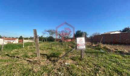 Terreno à venda na Vila Sueleny (Rubião Junior), Botucatu  por R$ 75.000