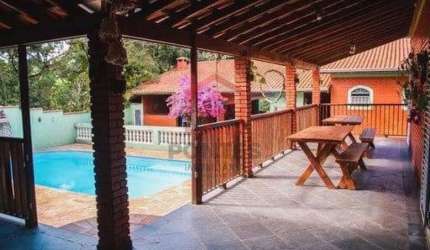 Casa com 4 quartos à venda no Campos Eliseos, Pardinho , 200 m2 por R$ 800.000