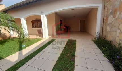 Casa com 3 quartos à venda na Vila Nossa Senhora de Fátima, Botucatu  por R$ 725.000
