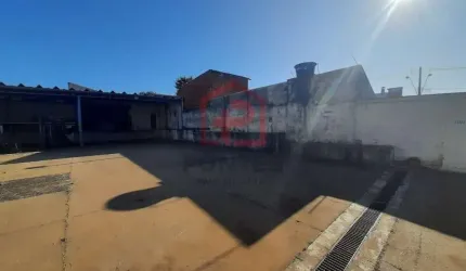 Barracão / Galpão / Depósito para alugar na Vila Carmelo, Botucatu  por R$ 2.500