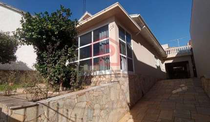 Casa com 3 quartos à venda na Vila Padovan, Botucatu , 250 m2 por R$ 400.000