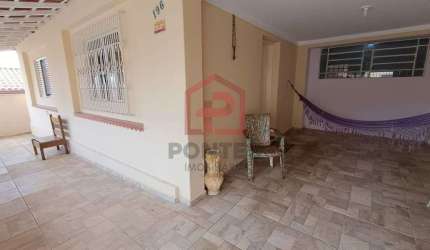 Casa com 2 quartos à venda na Vila Maria, Botucatu  por R$ 320.000