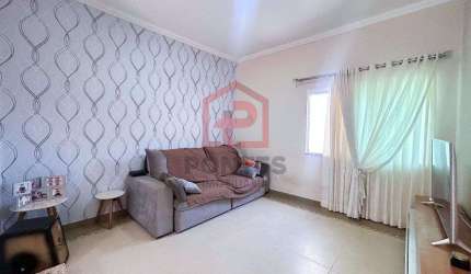 Casa com 4 quartos à venda no Jardim Bom Pastor, Botucatu  por R$ 450.000