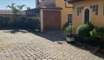 Sobrado com 2 dormitórios à venda, 77 m² por R$ 379.000,00 - Itaquera - São Paulo/SP