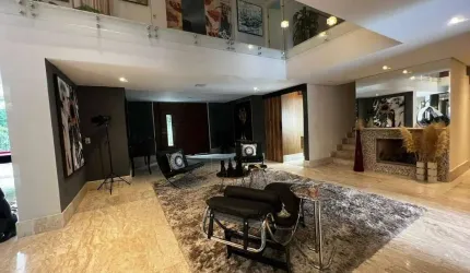 CASA LINDA E MARAVILHOSA LOCALIZADA NO TAMBORE 1 -  4 SUÍTES E POMAR