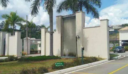 CASA A VENDA EM ALPHAVILLE / 4 SUITES SENDO 1 NO TÉRREO / VENHA CONHECER