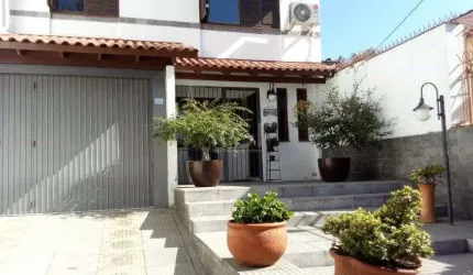 Casa para Venda - 240m², 3 dormitórios, sendo 1 suites, 3 vagas - São Sebastião