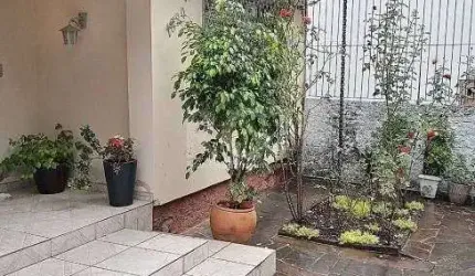 Casa para Venda - 160m², 4 dormitórios, 2 vagas - Vila Ipiranga