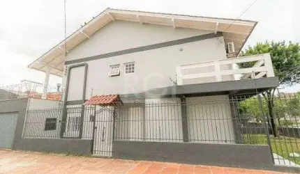Casa para Venda - 238.35m², 4 dormitórios, sendo 1 suites, 2 vagas - Nonoai