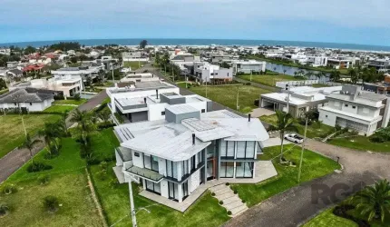 Mansão no Ocean Side para Comprar com 592m2 por R$ 5.200.000,00