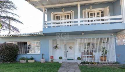 Casa para Venda - 256.5m², 3 dormitórios, sendo 1 suites, 2 vagas - Espirito Santo