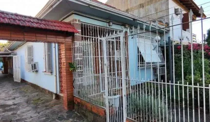 Casa | 3 quartos | 243,93m2 | 8 vagas | Bairro Nonoai