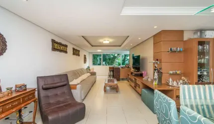 Apartamento no bairro Higienópolis de 3 dormitórios e 2 vagas