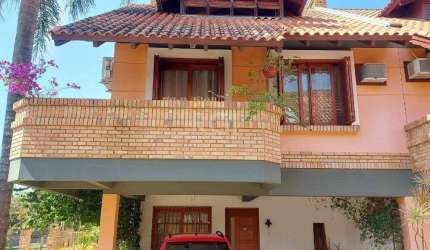 Casa Condominio para Venda - 234m², 3 dormitórios, sendo 1 suites, 2 vagas