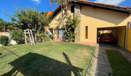 Casa para Venda - 400m², 5 dormitórios, sendo 3 suites, 4 vagas - Ipanema PORTO ALEGRE /RS