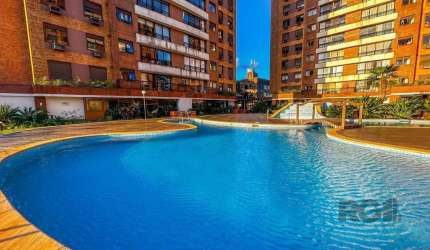 Cobertura, 3 dormitórios, sendo 1 suíte, 3 vagas - Tristeza