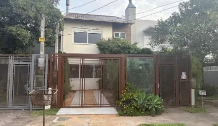 Sobrado em Hípica