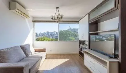 Vende-se apartamento com 2 quartos, 67 m², 2 vagas - Petrópolis