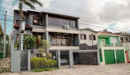 Casa com 5 dormitórios, 550 m² - para Comprar -Vila Jardim - Porto Alegre/RS