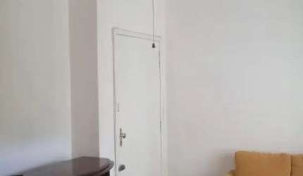 Apartamento com 03 dormitórios com vaga