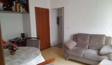 Apartamento com 02 dormitórios com estacionamento convenção