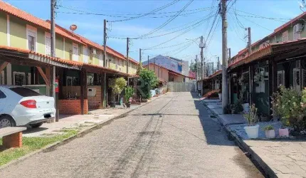 Casa Condominio para Venda - 85.2m², 2 dormitórios, 1 vaga - Hípica